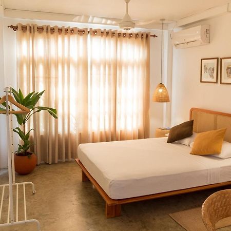 Srilax Bed & Breakfast Colombo Exterior photo